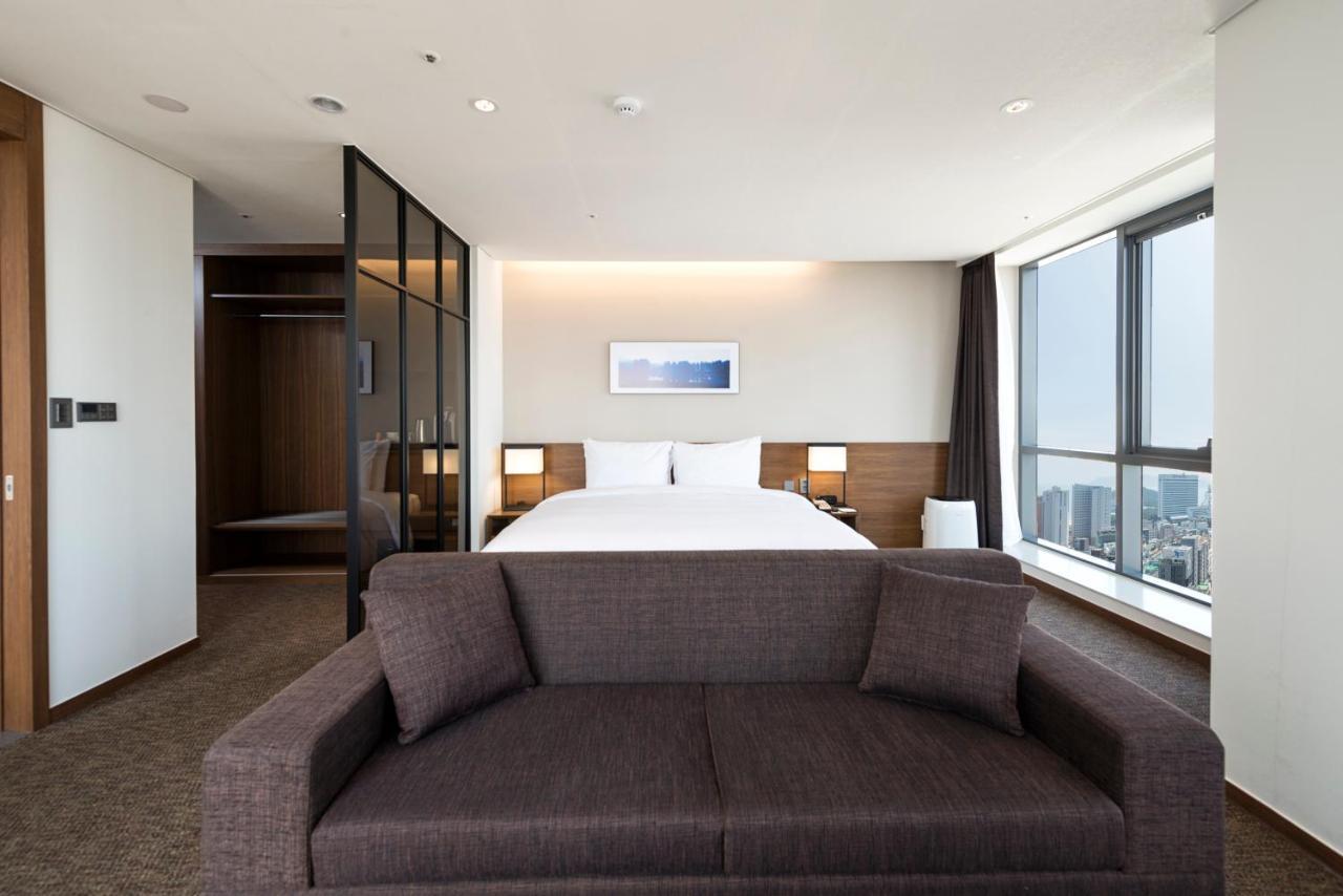 Ramada Encore By Wyndham Busan Haeundae Eksteriør billede