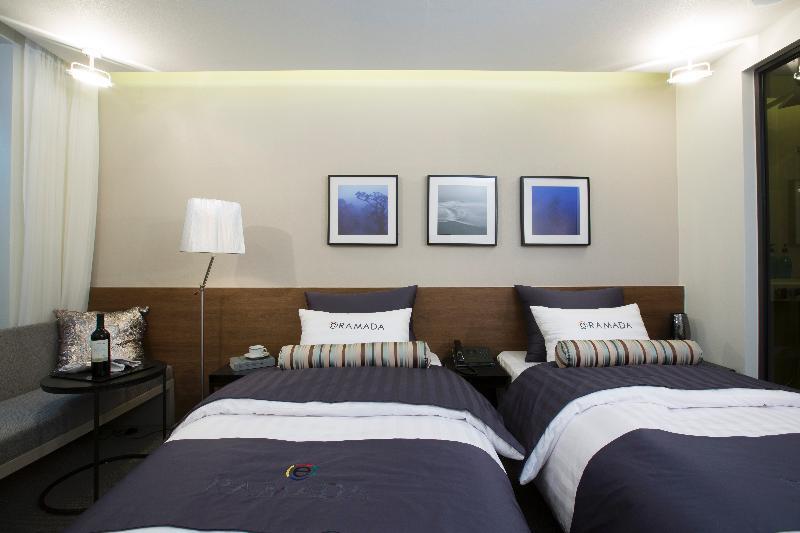 Ramada Encore By Wyndham Busan Haeundae Eksteriør billede